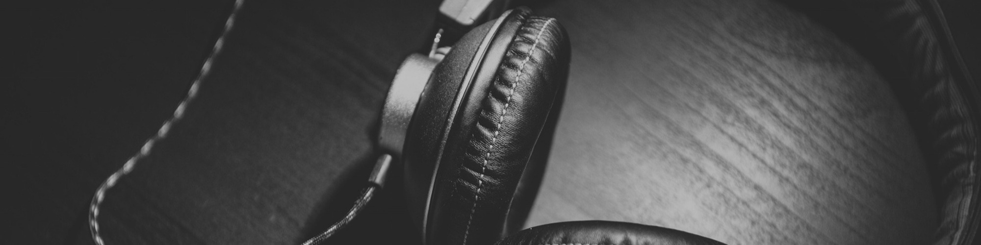 Music Instruments & Media